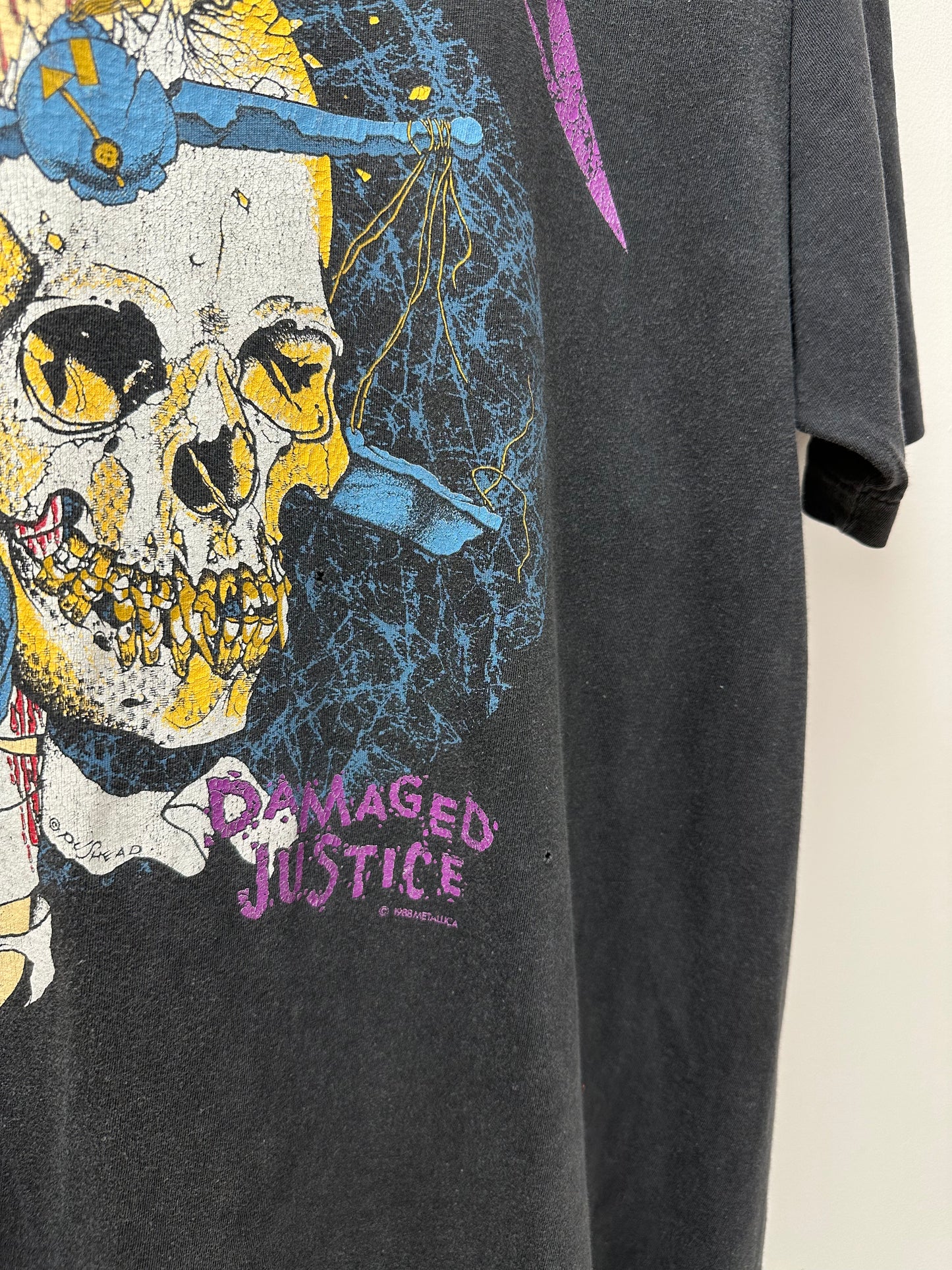 Metallica - 1988 - Medium