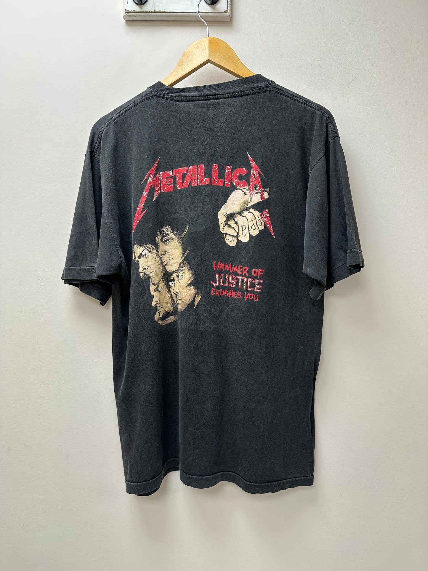 Metallica - 1988 - Medium