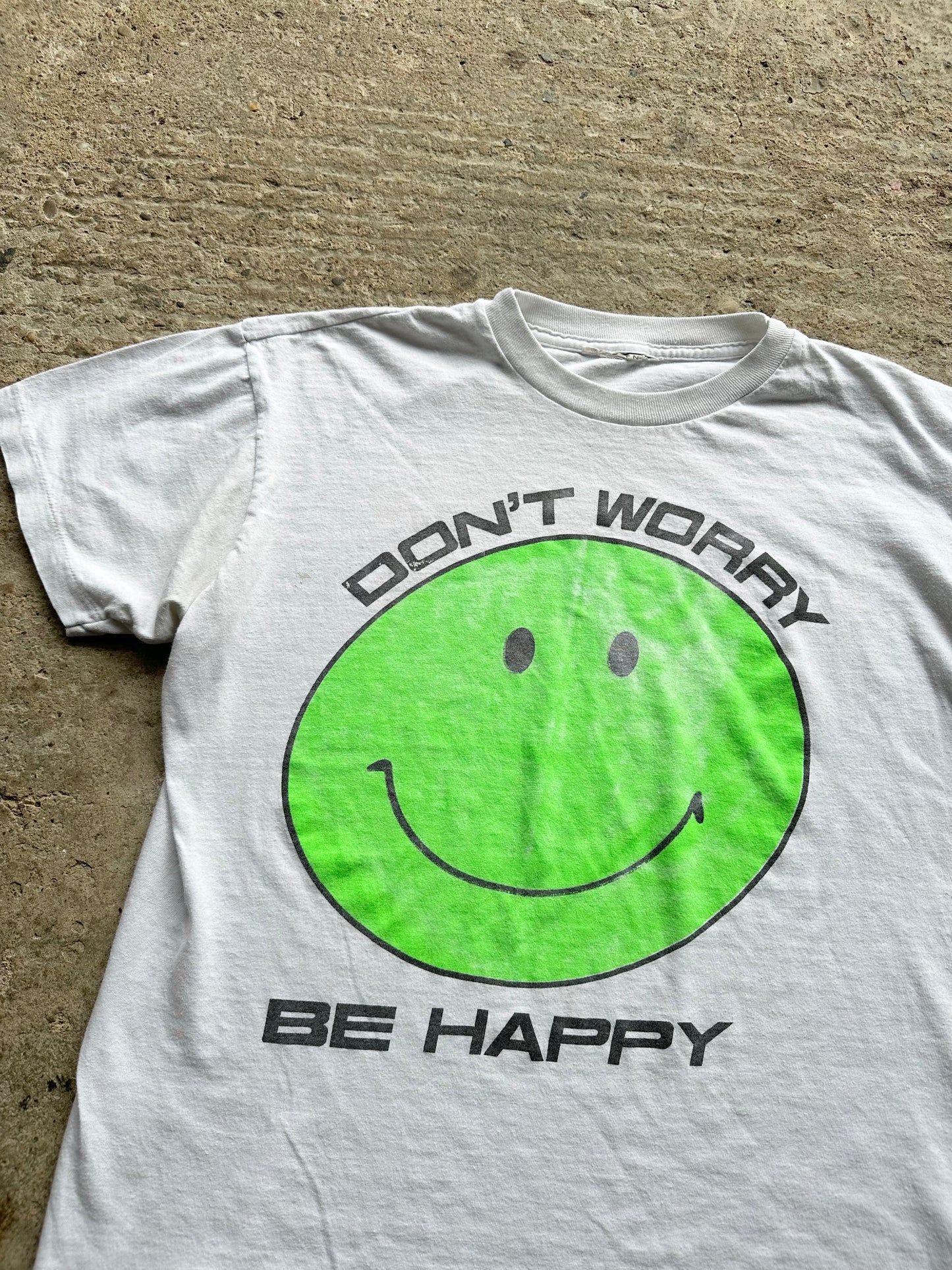 Don't Worry Be Happy - 90's - Medium