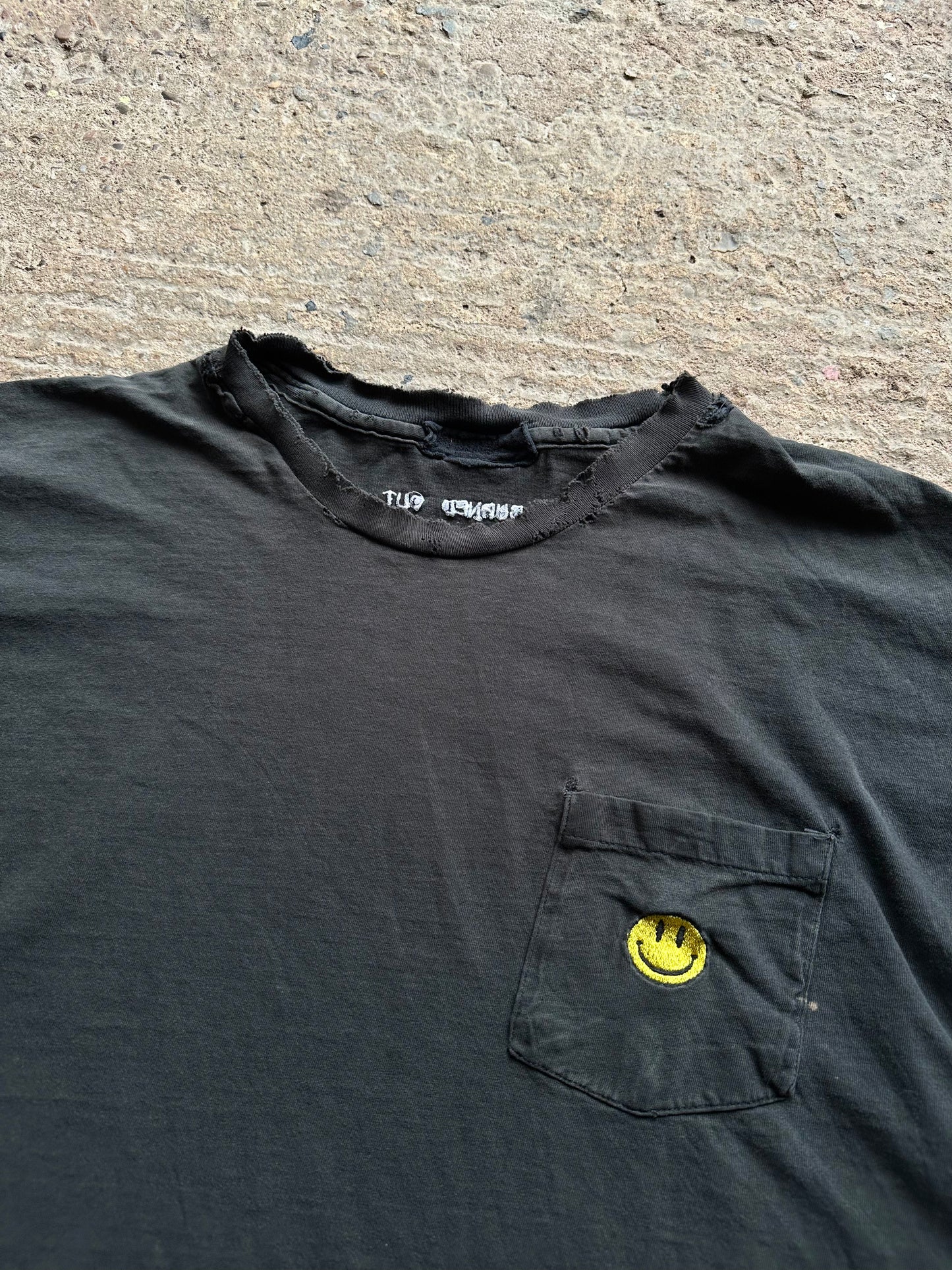 Burned Out Smiley Pocket - 90's - X-Large