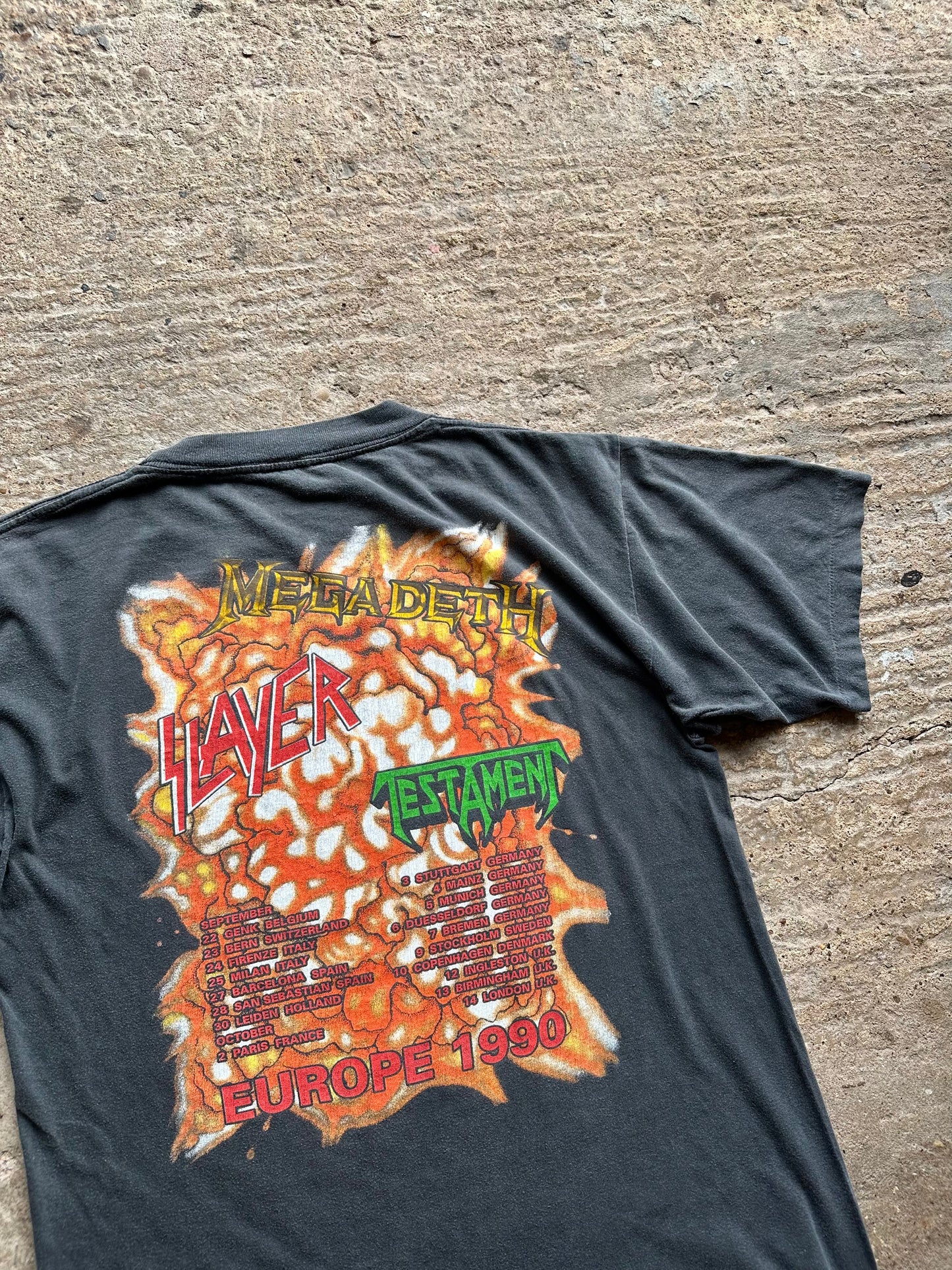 Clash Of The Titans - 1990 - Medium